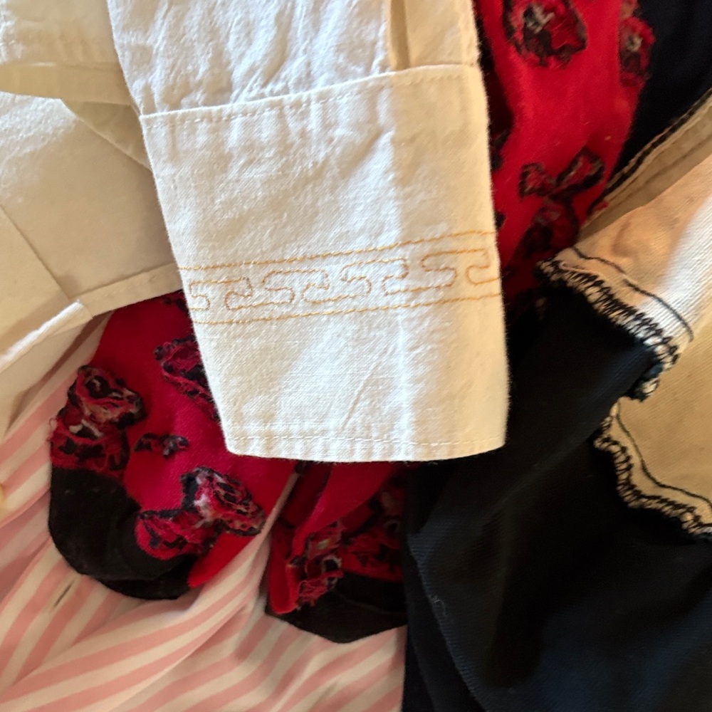 Cream and Gold Embroidered Shirt. Dress shirt. By ALTA CALIDAD. Made in Mexico. - Picture 8 of 14
